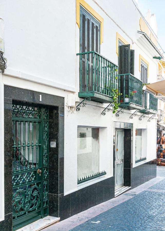 Вилла Casa Lola Centro De Нерха Экстерьер фото